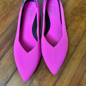 Rothy's Pink Pointed-Toe Flats Sleek Design - size 11